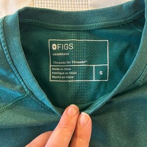 Figs hunter green salta under scrub Small